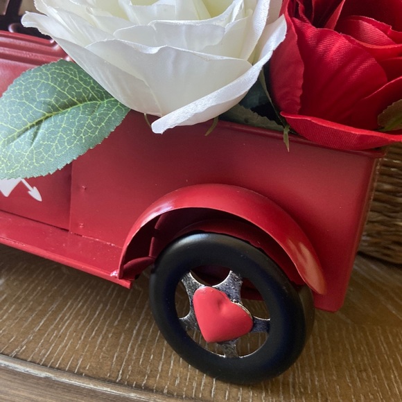 Valentine’s Day Farmhouse Rustic Vintage Farm Red Pick Up Truck Centerpiece - Picture 6 of 9